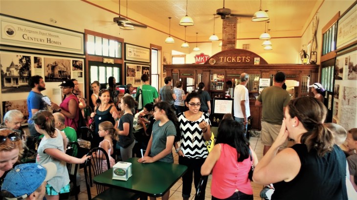 Music on the Porch Day 2017 (50)